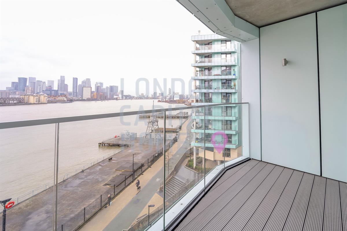 Gordian Apartments, 34 Cable Walk, London
